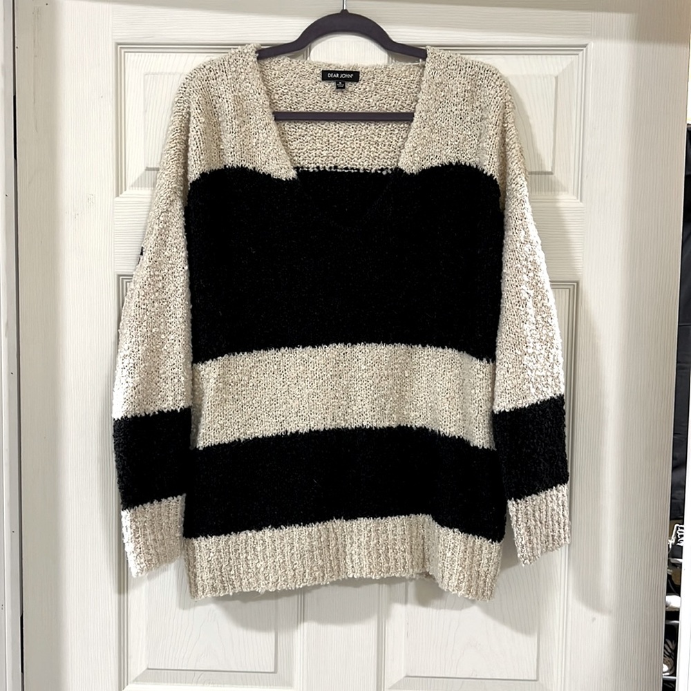 Dear John size Medium sweater. Worn one time. Super cute!